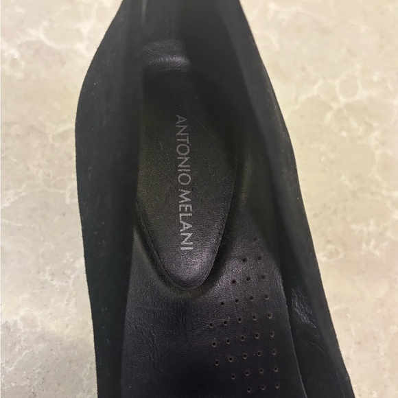 Antonio Melani 2 1/2 inch black suede heels. - Picture 4 of 10